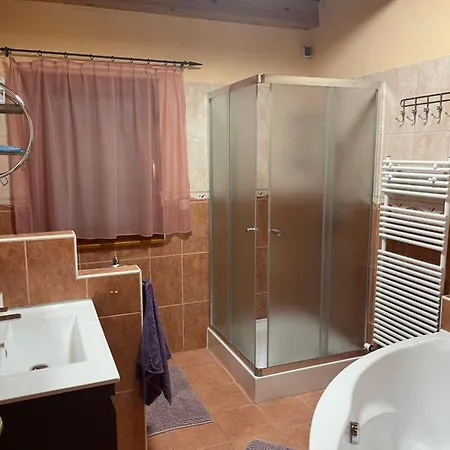 Betti Apartman Prázdninový dům *