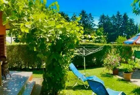 Dom wakacyjny 4 Haloszobas