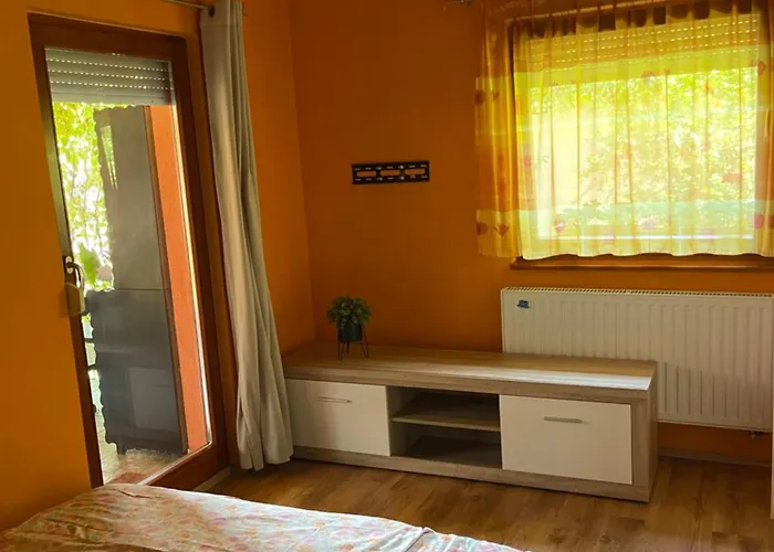 4 Haloszobas * Balatonberény